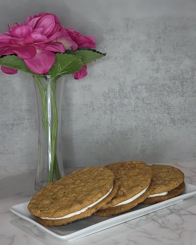 Oatmeal Buttercream Pies